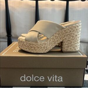 Dolce Vita Platforms